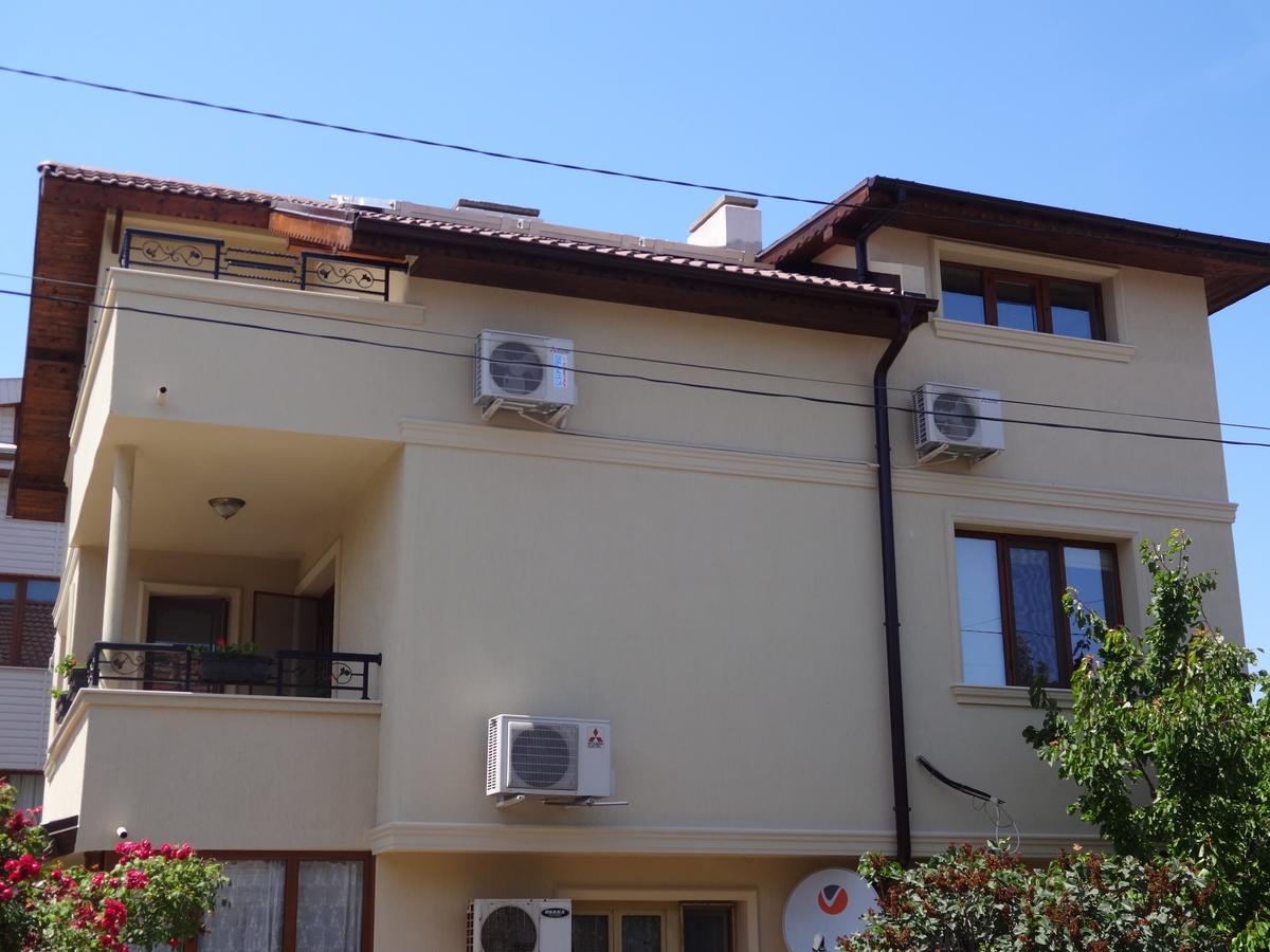 Apartments Dona Chernomorets Luaran gambar