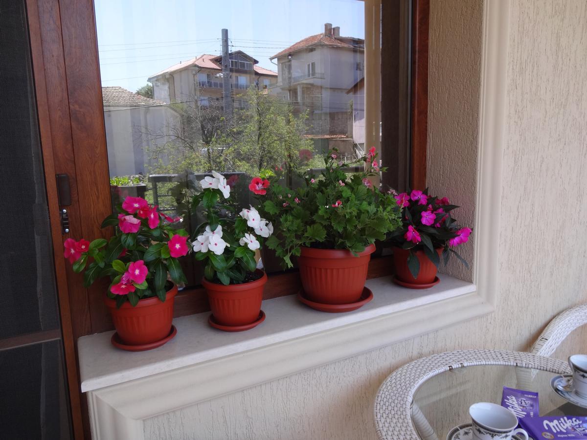 Apartments Dona Chernomorets Luaran gambar